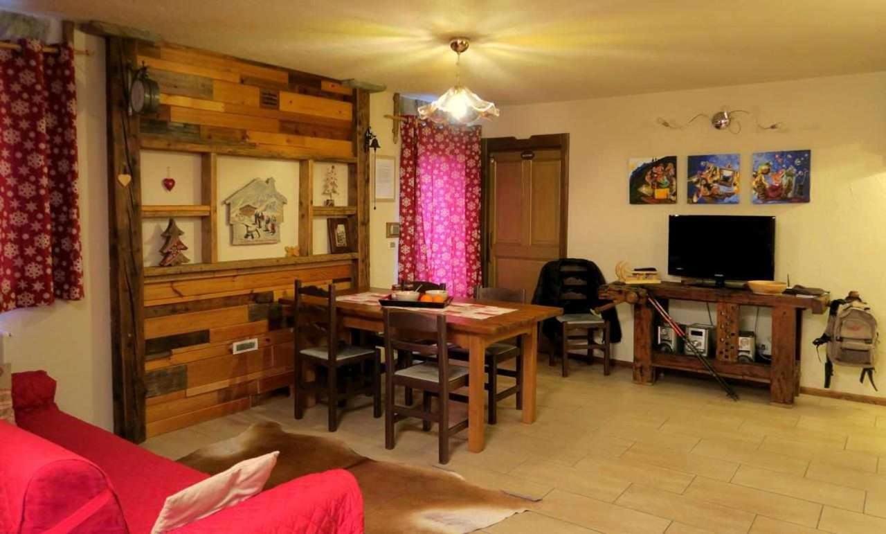 Romantica Suite Con Vasca Idromassaggio Aosta Dış mekan fotoğraf